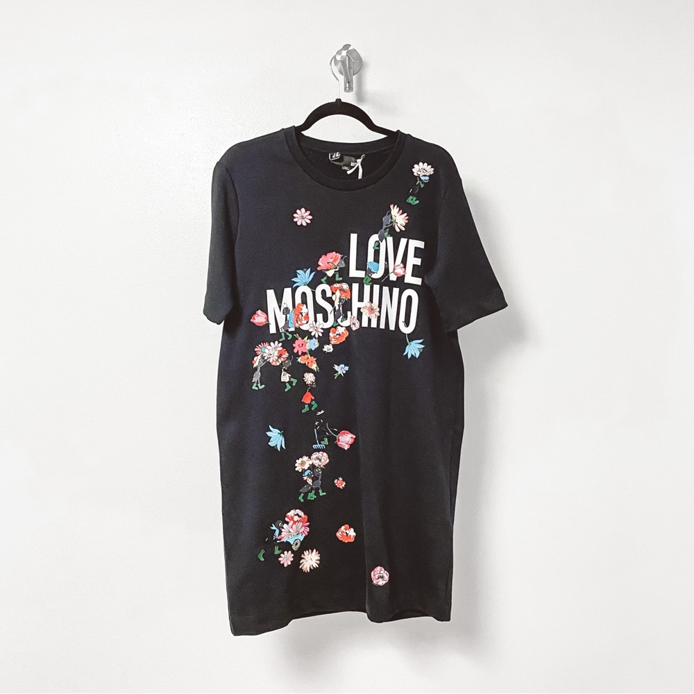 +NWT* Love Moschino Casual Winter Spring Chic Knit Graphic Print Shirt Dress